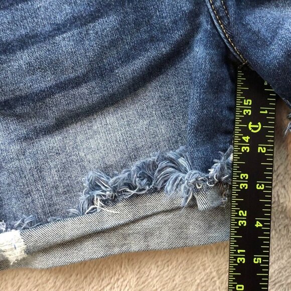 KanCan Womens Jeans Shorts Size 31 Distressed Cuffed Classic Blue Denim Casual - Picture 6 of 11